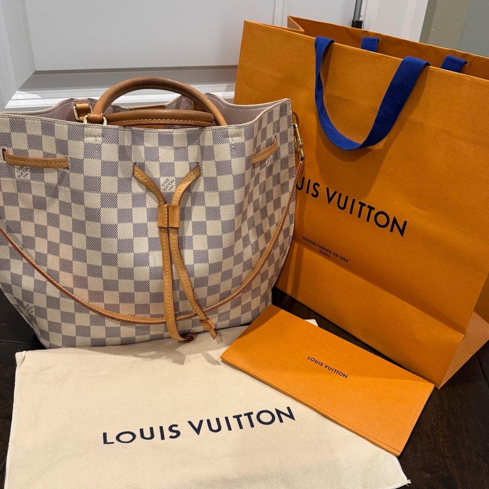 Louis Vuitton Girolata Damier Azur